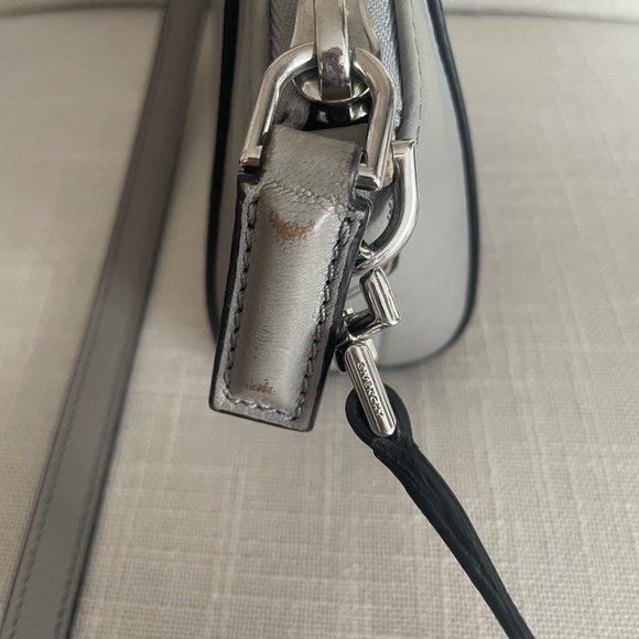Givenchy Nano Antigona Crossbody in Grey - Picture 4 of 7